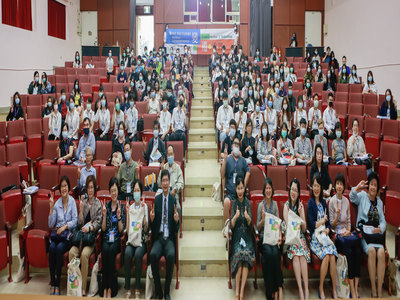 109.11.27 NKUST College of Foreign Languages「Transformation&amp;Relocation」Conference